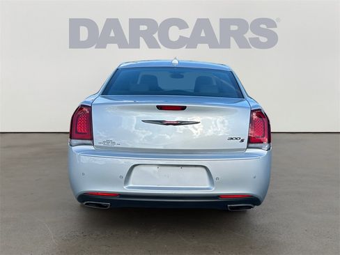 Used 2023 Chrysler 300 S image 6