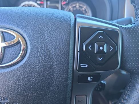 Used 2024 Toyota 4Runner Limited AWD/4WD image 18