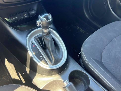 Used 2016 Kia Soul FWD image 13