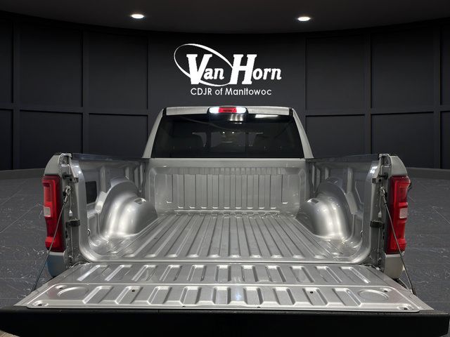 Used 2025 RAM 1500 Laramie w/ Sport Appearance Package AWD/4WD image 25