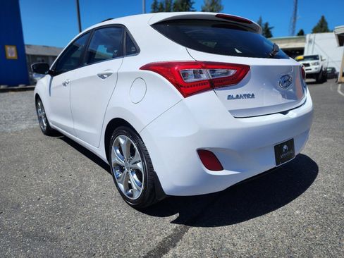 Used 2014 Hyundai Elantra GT w/ Option Group 03 FWD image 8