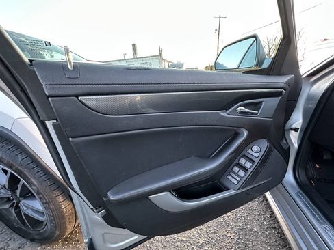 Used 2010 Cadillac CTS Sedan RWD image 12