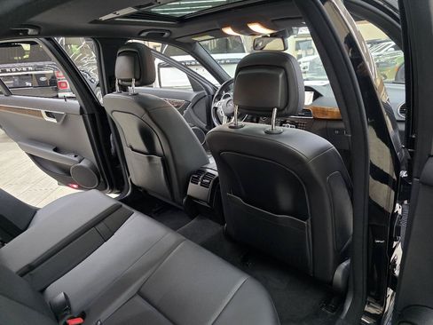 Used 2014 Mercedes-Benz C 250 Sedan w/ Multimedia Package image 23
