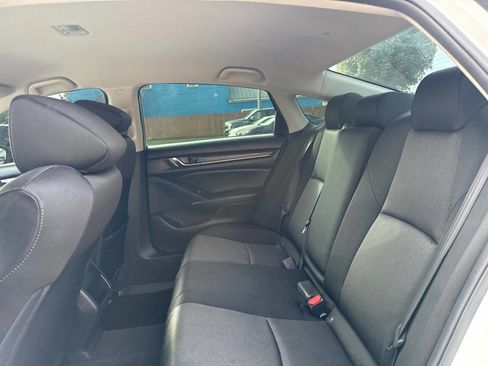 Used 2022 Honda Accord LX image 21