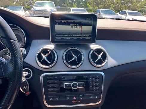 Used 2015 Mercedes-Benz GLA 250 4MATIC image 12