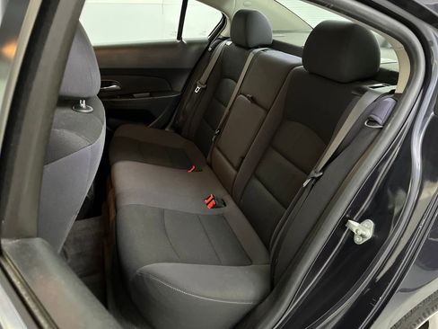 Used 2014 Chevrolet Cruze LT w/ Technology Package image 19