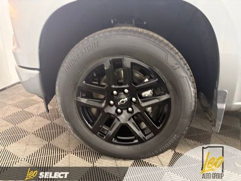 Used 2023 Chevrolet Silverado 1500 Custom AWD/4WD image 19