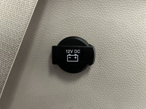 Used 2024 Chrysler Pacifica Touring-L FWD image 29