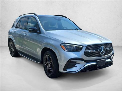 Used 2025 Mercedes-Benz GLE 350 4MATIC image 3