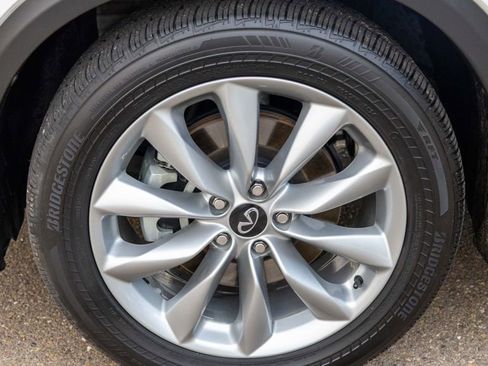 Used 2021 INFINITI QX50 Luxe w/ Cargo Package image 8