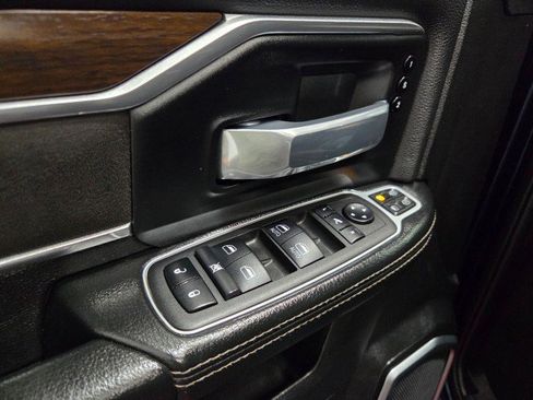 Used 2024 RAM 2500 Laramie w/ Towing Technology Group AWD/4WD image 35