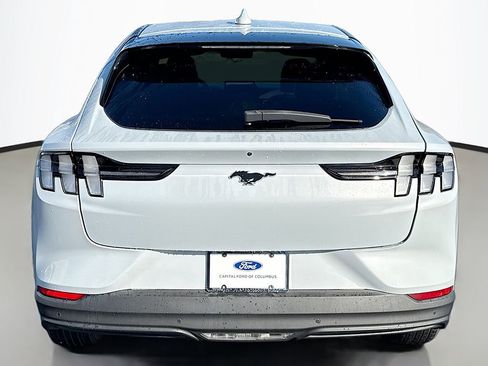 Used 2022 Ford Mustang Mach-E Select image 10