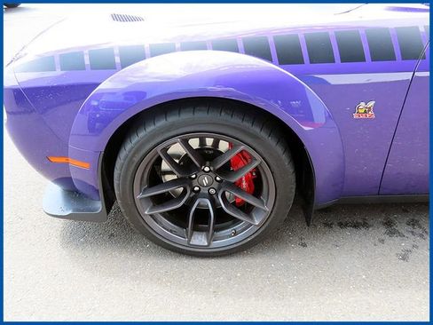 Used 2019 Dodge Challenger R/T Scat Pack RWD image 4