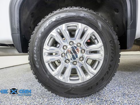 Used 2020 GMC Sierra 2500 Denali w/ Denali Ultimate Package AWD/4WD image 48