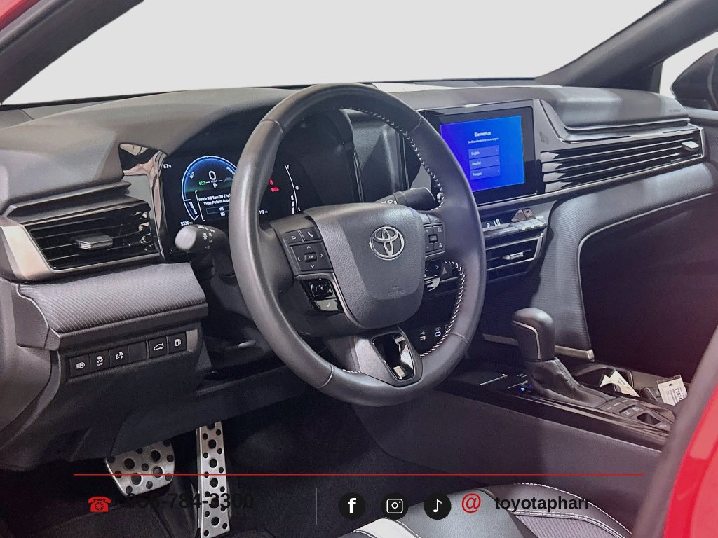 Used 2026 Toyota Camry Hybrid w/ Convenience Package FWD image 8