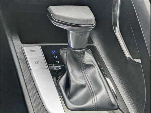 Used 2023 Hyundai Elantra SE image 9