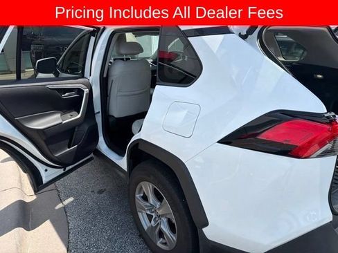 Used 2025 Toyota RAV4 XLE w/ Convenience Package AWD/4WD image 15