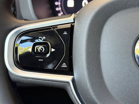 Certified 2025 Volvo XC60 B5 Plus AWD/4WD image 25