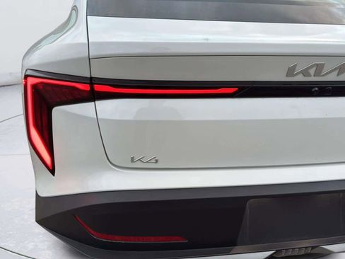 Certified 2025 Kia K4 EX FWD image 39