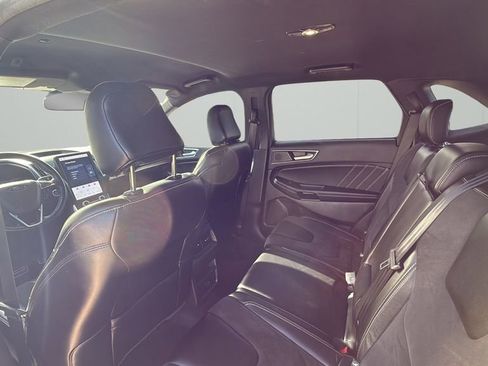 Used 2022 Ford Edge ST image 52
