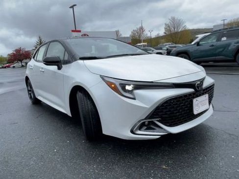 New 2026 Toyota Corolla XSE FWD image 2