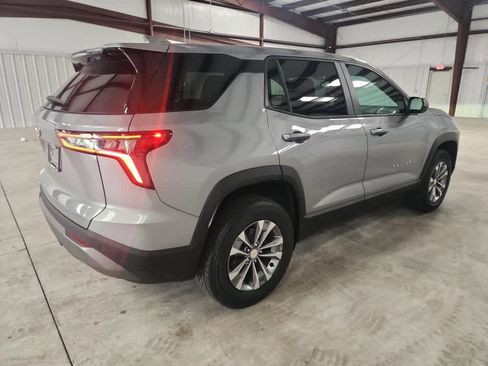 Used 2025 Chevrolet Equinox LT image 5