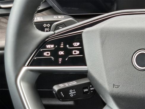 Used 2025 Audi Q5 Premium Plus w/ Premium Plus image 15