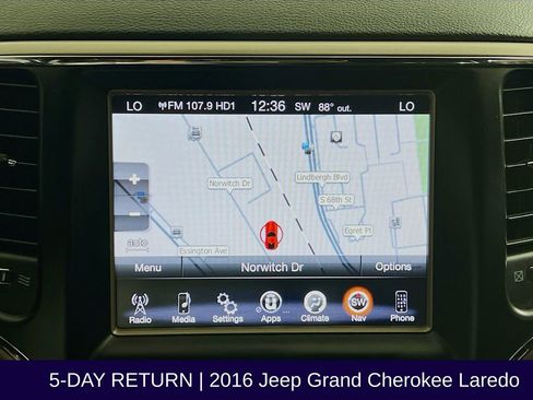 Used 2016 Jeep Grand Cherokee Laredo w/ Quick Order Package 23E AWD/4WD image 18