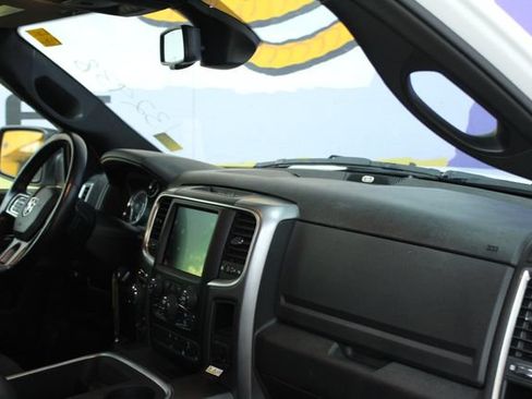 Used 2022 RAM 1500 Warlock AWD/4WD image 11