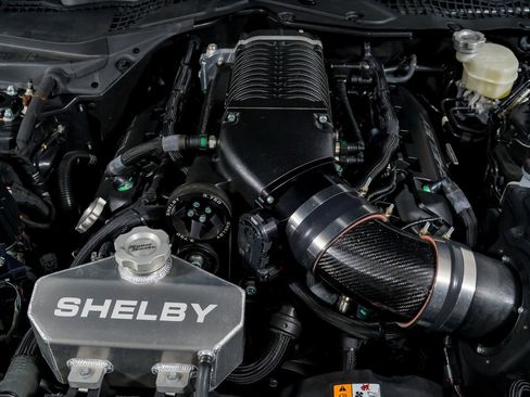 Used 2017 Ford Mustang GT Premium w/ Equipment Group 401A image 38