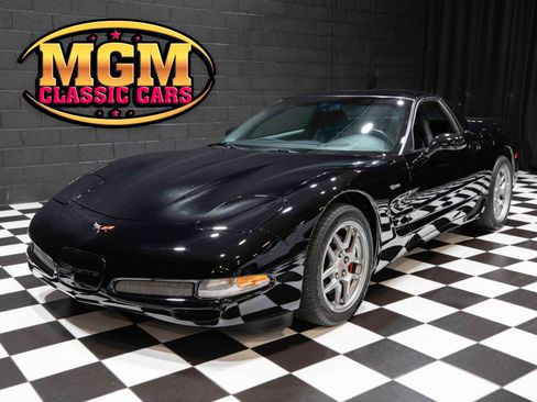 Used 2002 Chevrolet Corvette Z06 w/ Memory Pkg image 1