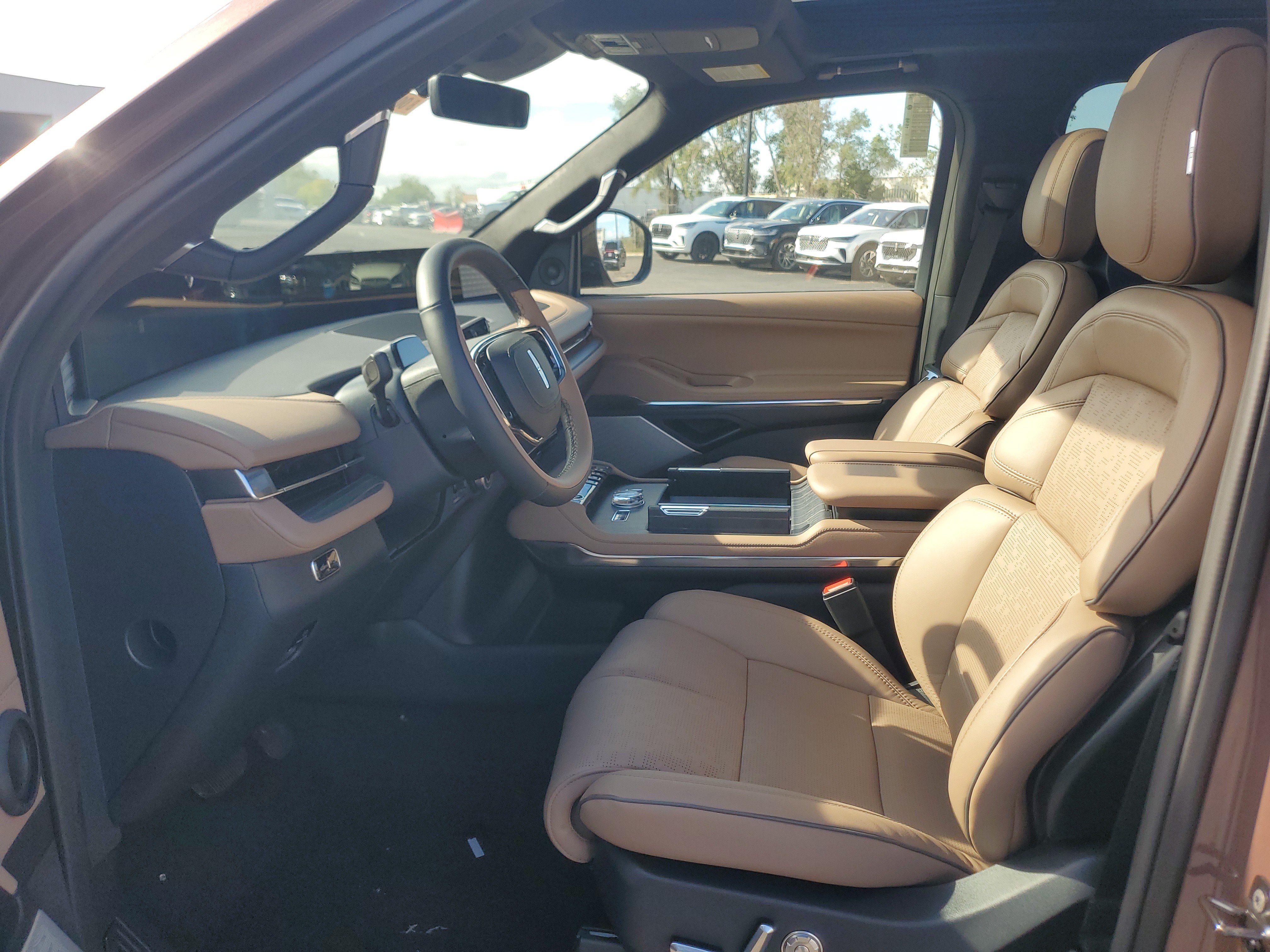 New 2027 Lincoln Navigator L Black Label AWD/4WD image 12