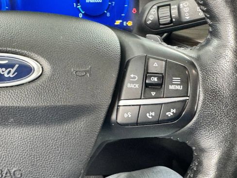 Used 2020 Ford Escape Titanium AWD/4WD image 24
