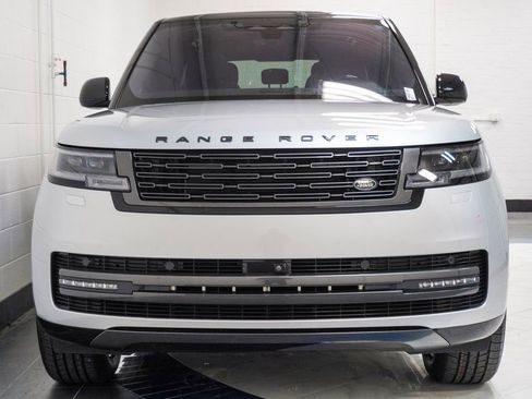 Used 2023 Land Rover Range Rover SE image 13