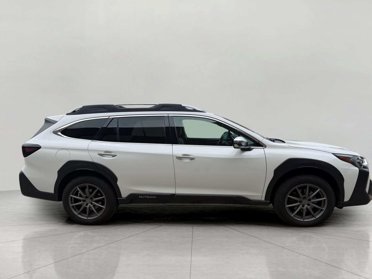Used 2023 Subaru Outback Touring AWD/4WD image 14
