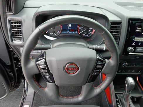 Used 2023 Nissan Frontier PRO-4X w/ Pro Convenience Package AWD/4WD image 10