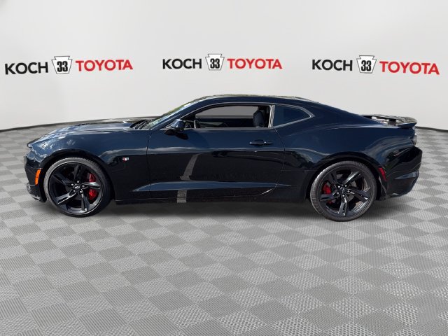 Used 2021 Chevrolet Camaro SS RWD image 4