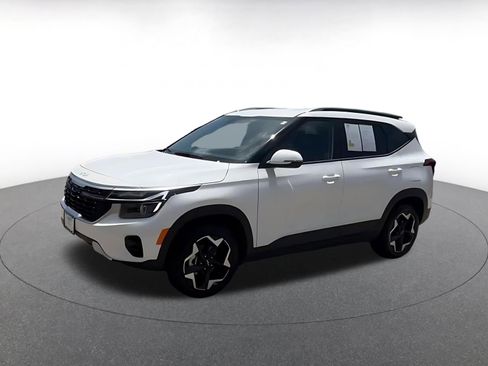 Used 2025 Kia Seltos S FWD image 8