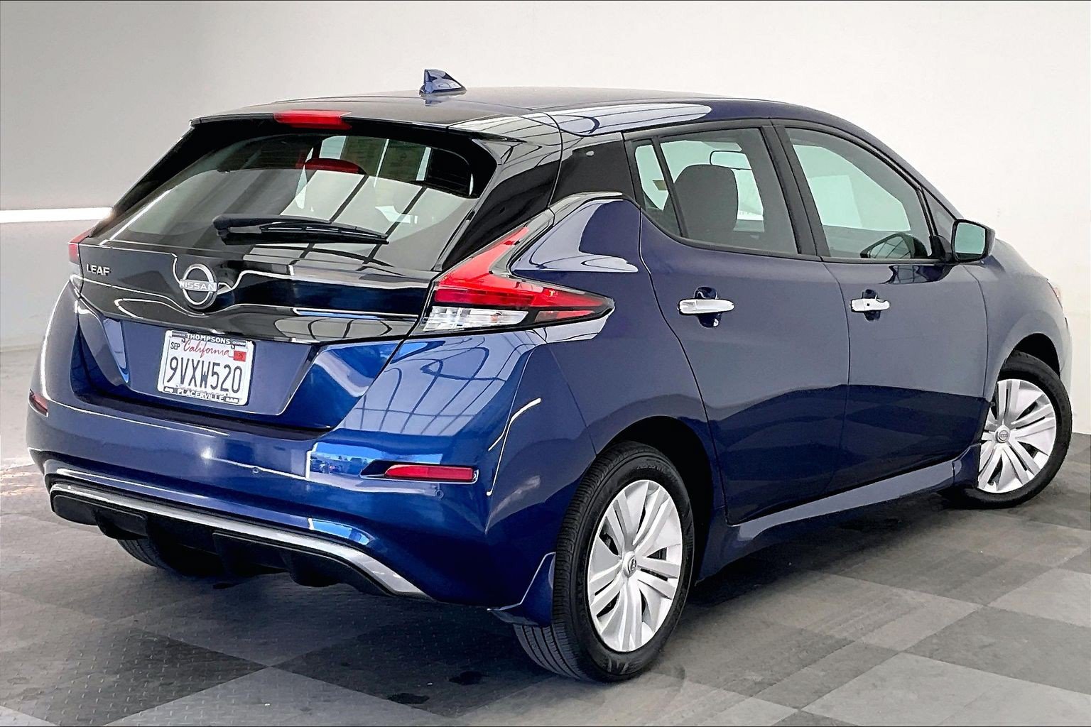 Used 2024 Nissan Leaf S FWD image 13