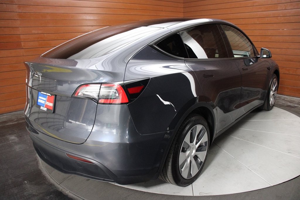 Used 2020 Tesla Model Y Long Range AWD/4WD image 9