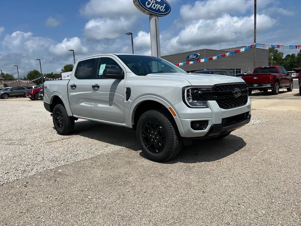 New 2026 Ford Ranger XLT w/ FX4 Off-Road Package AWD/4WD image 2