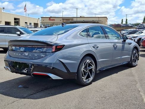 New 2026 Hyundai Sonata SEL FWD image 4