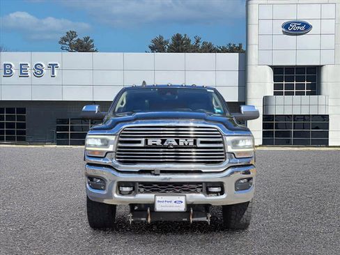 Used 2019 RAM 3500 Laramie AWD/4WD image 2