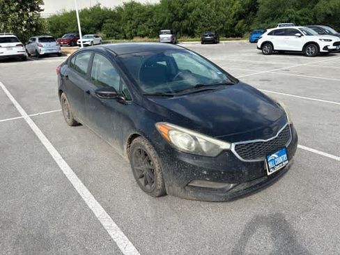 Used 2016 Kia Forte LX FWD image 7