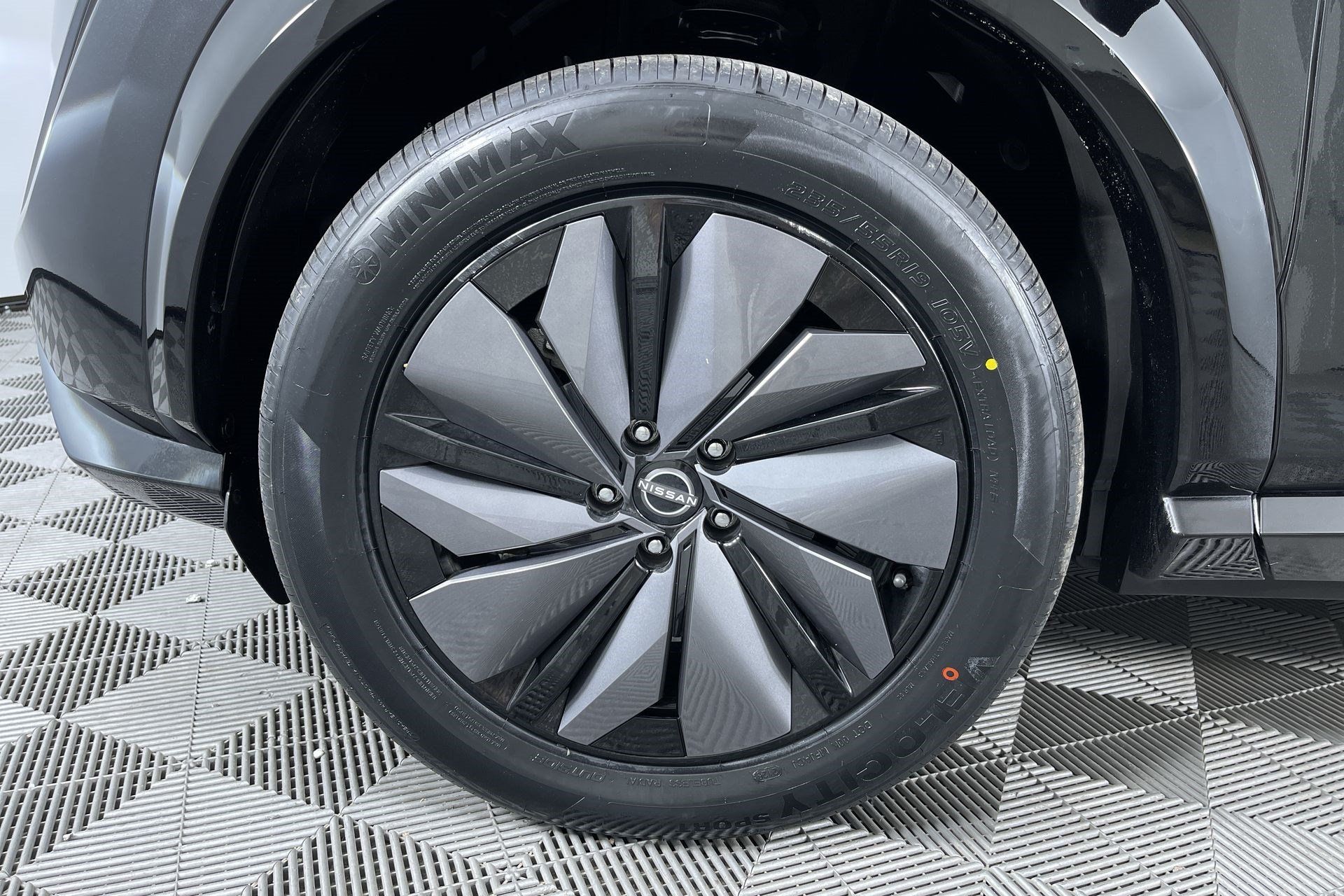 Certified 2024 Nissan Ariya AWD image 25