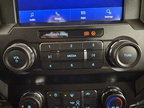 Used 2022 Ford F250 XLT w/ FX4 Off-Road Package image 28