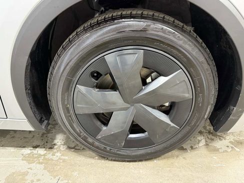 Used 2023 Toyota Prius LE w/ Protection Package #3 (TMS) AWD/4WD image 6