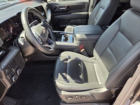 Certified 2025 Chevrolet Tahoe LT image 10