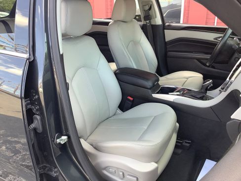 Used 2015 Cadillac SRX Luxury w/ Driver Awareness Package image 16