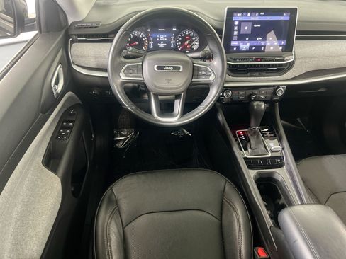 Used 2022 Jeep Compass Latitude w/ Sun and Sound Group AWD/4WD image 21